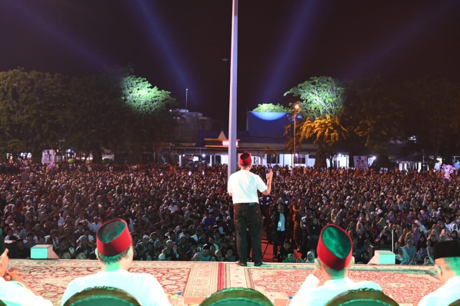 Dihadapan Puluhan Ribu Warga Bengkalis, Abdul Wahid Pertegas Komitmennya Menuntaskan Jembatan Bengkalis-Bukit Batu