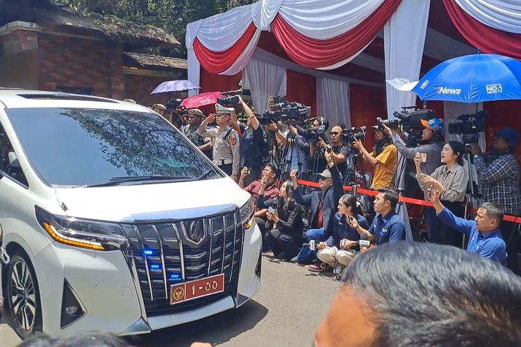 Prabowo Tinggalkan Hambalang, Ditengah Pembekalan Para Calon Menteri