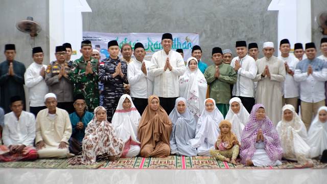 Wakil Bupati Muzamil Baharudin Safari Ramadhan di Desa Insit Kecamatan Tebingtinggi Barat