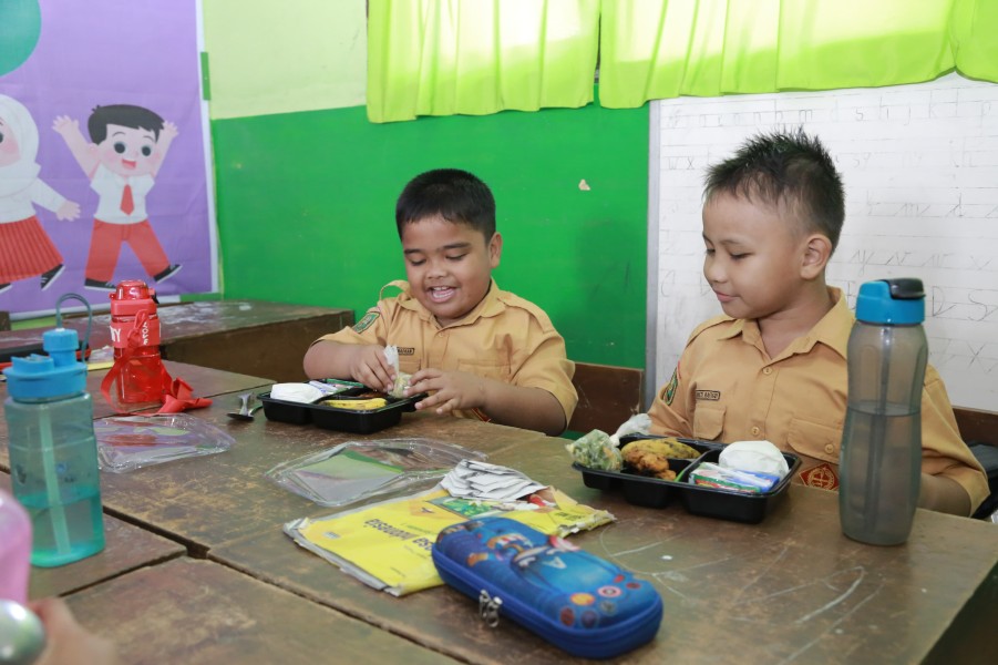 Dinkes Pekanbaru Pastikan Standar Gizi Makanan Sehat untuk Anak Sekolah