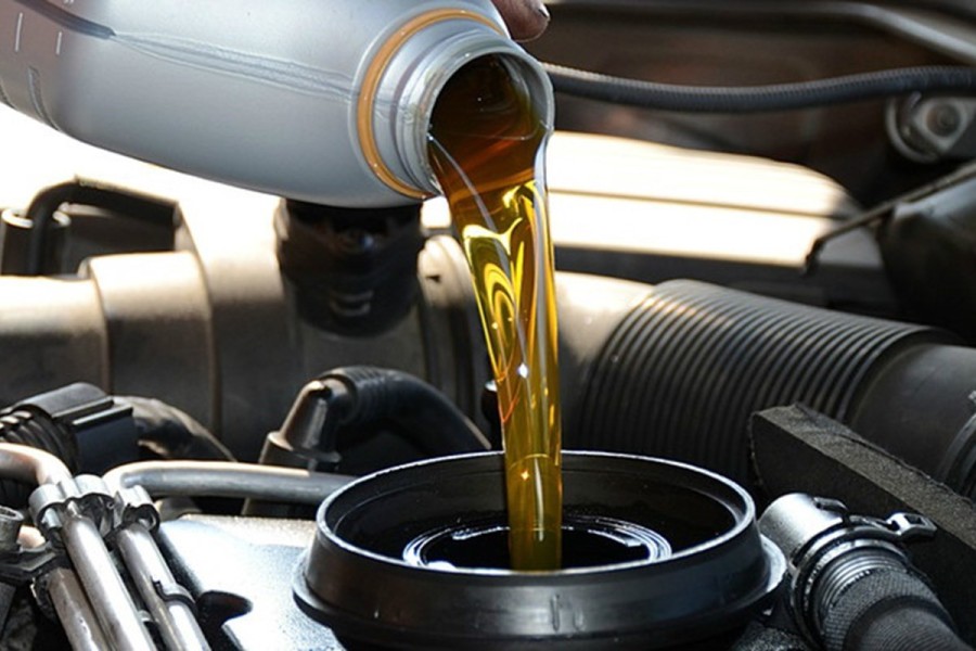 Rekomendasi 5 Oli Mobil Matic Terbaik yang Wajib Diketahui