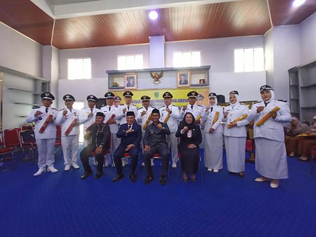Bupati Rohil Lantik Puluhan Pejabat, Yahya Khan Kembali Jabat Camat Pasir Limau Kapas