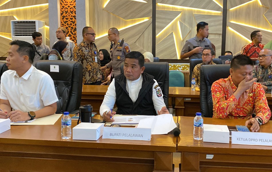 Perlindungan Hak Hidup Masyarakat Sekitar TNTN, Bupati Pelalawan Tegaskan Soal Ini