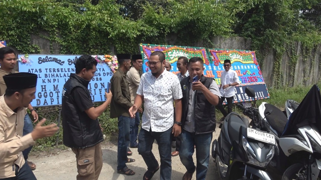 Pererat silaturahmi dalam suasana Hari Raya Idul Adha 1447 H, Dewan Pimpinan Daerah Komite Nasional Pemuda Indonesia (DPD KNPI) Kabupaten Indragiri Hilir (Inhil) gelar halal bihalal, yang bertempat di kediaman Ketua DPD KNPI 