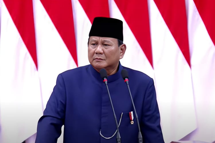 Tutup Pidato, Prabowo Bakar Semangat Teriak Merdeka 3 Kali