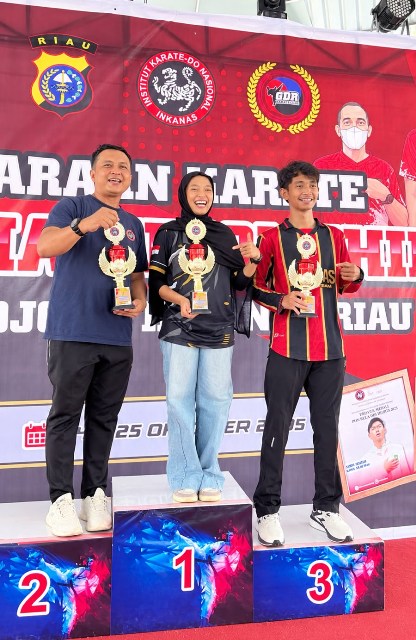 Dojo Tirex Pekanbaru Raih Juara Umum 1 Kejuaraan Karate GDR Open Championship se-Riau