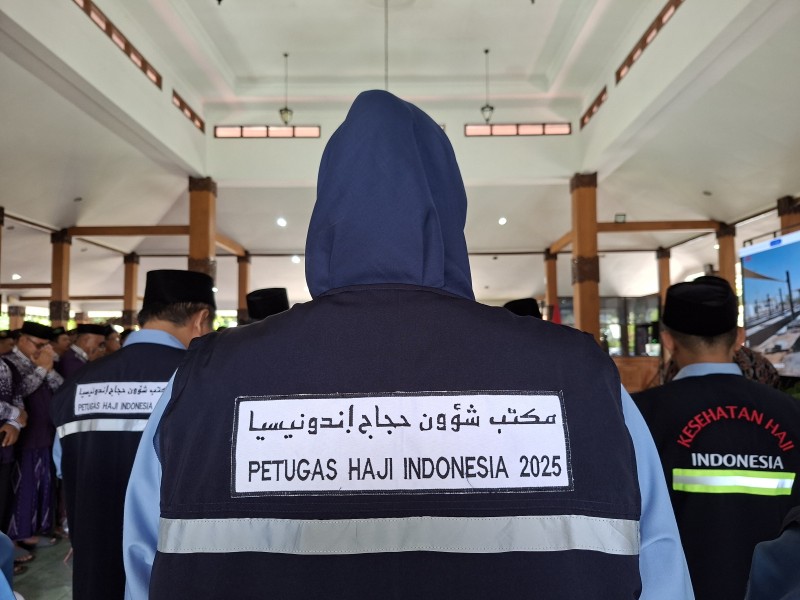 Bupati dan Wabup Situbondo Lepas 919 Calon Jamaah Haji 2025, Berangkat Tiga Kloter