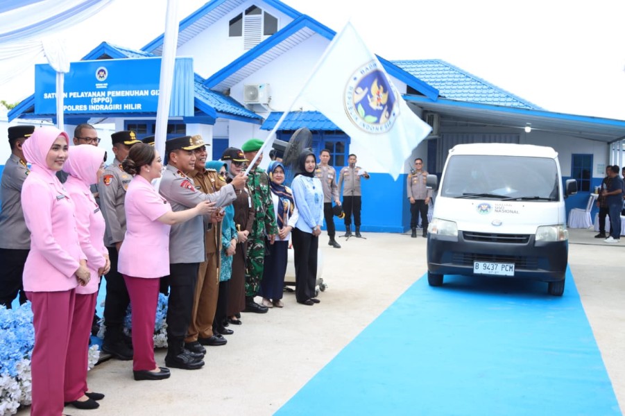 Kapolda Riau Resmikan SPPG Bhayangkari Inhil, Bupati: Wujud Kepedulian untuk Generasi Sehat