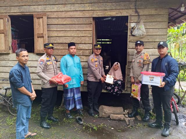 Polsek Merbau Peduli Cepat Tanggap Terhadap Korban Kebakaran dan Salurkan Bantuan Sosial