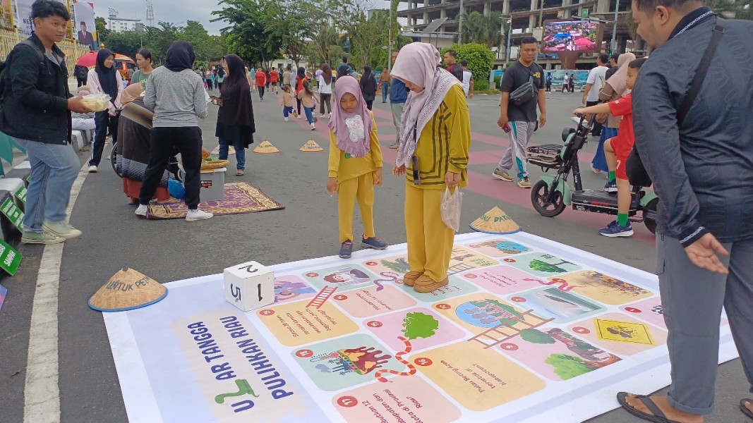 Roots Up Aksi Respon COP 30: Bersama Pulihkan Riau