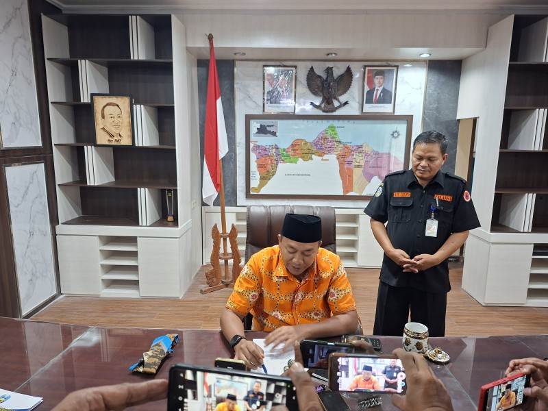Rp372 Juta untuk Rumah Korban Gempa, Bupati Rio: Warga Tak Dibebani Biaya Apapun