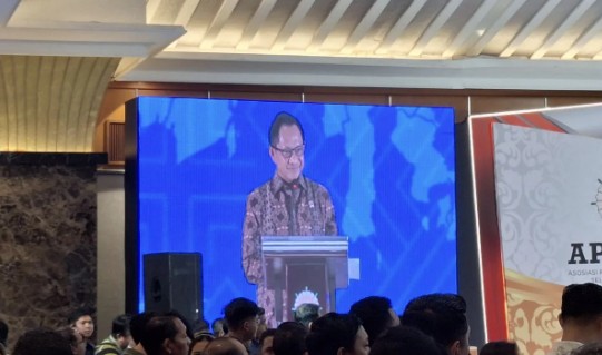 Mendagri Tito: Kepala Daerah Perlu Optimalkan PAD Lewat BUMD dan Kemitraan Swasta