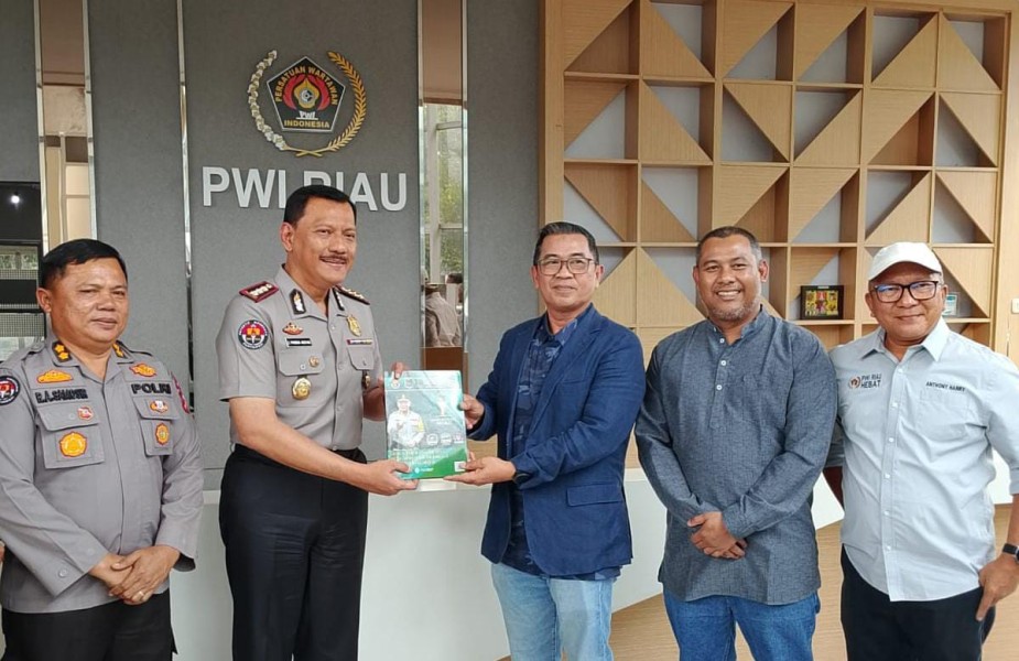 Call Center 24 Jam, Polda Riau Kedepankan Pelayanan Humanis dan Cepat Tanggap