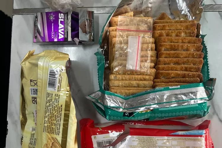 Polresta Pekanbaru Gagalkan Penyeludupan Narkoba di Dalam Roti Gandum