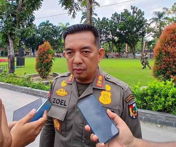 Satpol PP Larang Aktivitas Jualan di Jembatan Siak IV