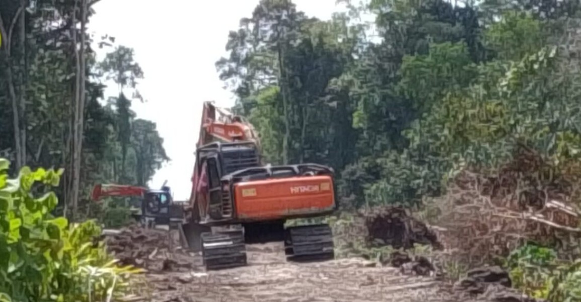 Lahan Masih Bersengketa, Puluhan Alat Berat PT SBP Tetap Beroperasi di Sungai Raya