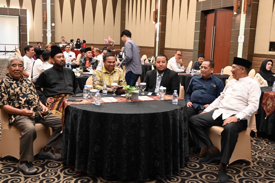 Abdul Wahid Targetkan Ekonomi Riau Tumbuh di Atas 7 Persen Jika Terpilih Jadi Gubernur