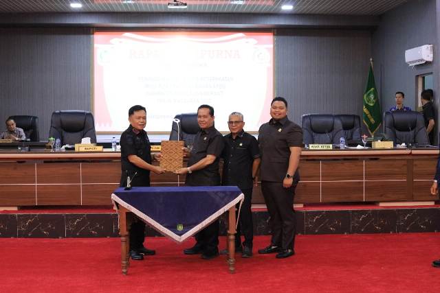 DPRD Kepulauan Meranti Teken Nota Kesepakatan KUA-PPAS APBD Perubahan 2025, Disepakati Rp 1,2 Triliun Lebih