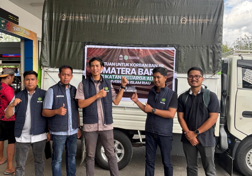 DPP IKA UIR Salurkan 1 Colt Diesel Bantuan Tahap Awal untuk Korban Banjir di Sumatera Barat