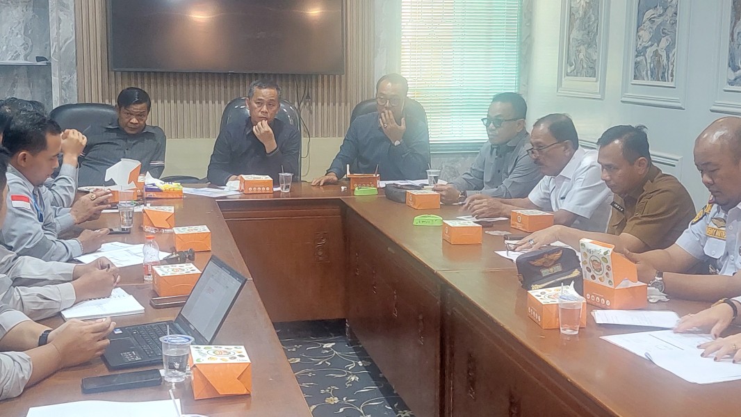 Gelar RDP, Komisi III DPRD Pelalawan Soroti Kemacetan Jalintim dan Kerusakan Jalan Alternatif