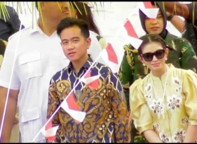 Gibran Lepas 3 Kali Hilir jalur Pertanda Di mulainya festival Pacu jalur Di tepian Narosa