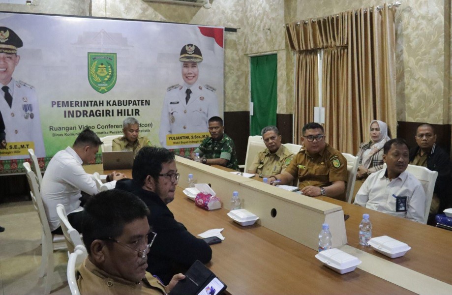 Pemkab Inhil Bahas Inflasi dan Potensi Ekonomi Halal dalam Vidcon Bersama Kemendagri