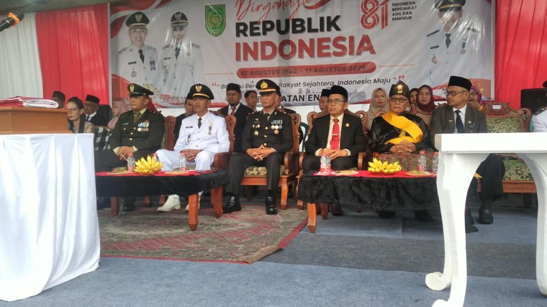 Sang Merah Putih Berkibar di Enok, TNI-Polri dan Pemcam Sinergi Jaga Semangat Kemerdekaan
