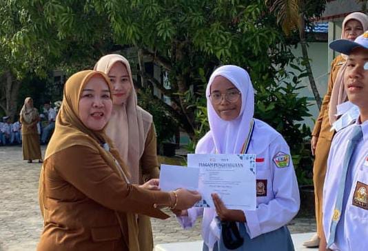 Siswi SMAN 2 Dayun Raih Medali Emas Di Ajang Olimpiade Sains Tingkat Nasinal 2026 Bidang Kedokteran Dasar