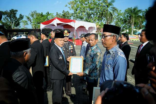 Bupati Meranti Hadiri Upacara dan Syukuran HUT ke-79 Bhayangkara