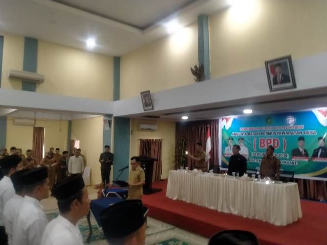 Bupati Meranti H.Asmar Lantik 145 BPD Dari 28 Desa Harapkan Majukan Desa