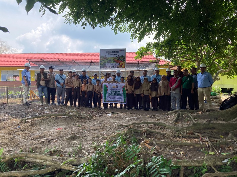 Di Hari Anak Nasional, PT BNS dan Polsek Pelangiran Ajarkan Anak Cintai Bumi Sejak Kecil