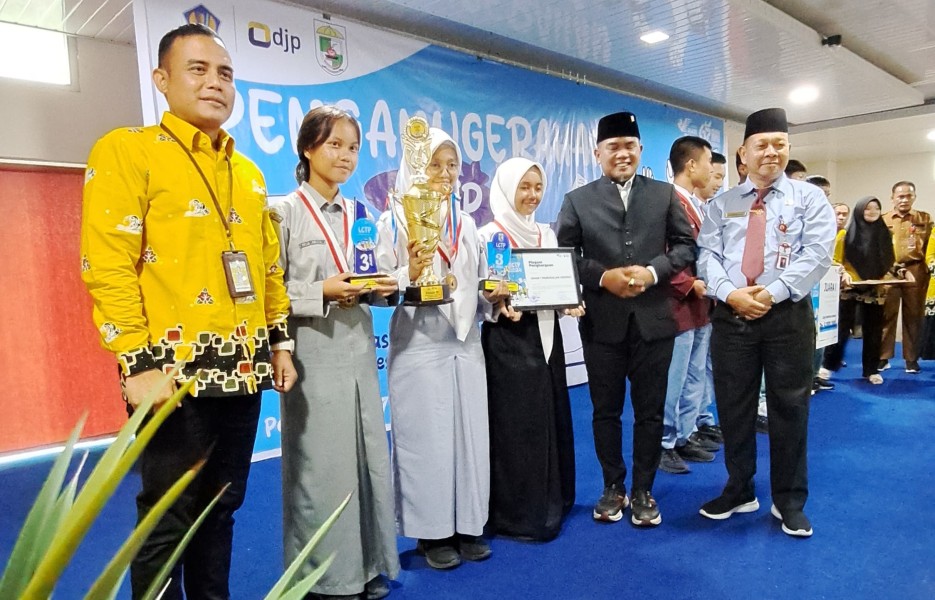 Apresiasi LCTP, Bupati Zukri: Tingkatkan Literasi di Kalangan Pelajar