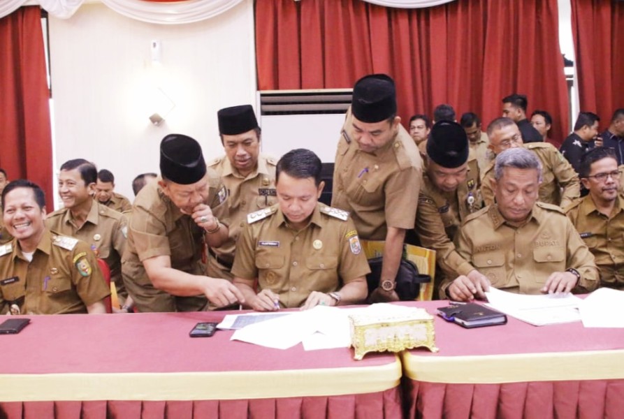 Rakor TPID se Riau, Wabup Husni Thamrin Sampaikan Soal Dampak Banjir Jalintim Km 83