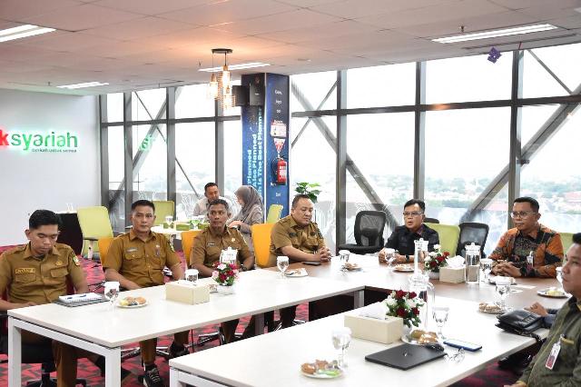 Perkuat Komitmen Pertumbuhan Ekonomi, Pemkab Meranti dan BRK Syariah Sepakati Kerjasama Layanan Perbankan