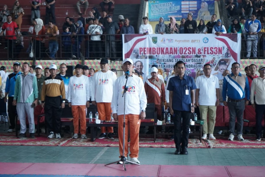 Bupati Inhil Resmikan O2SN, FLS2N dan GSI tingkat SD SMP