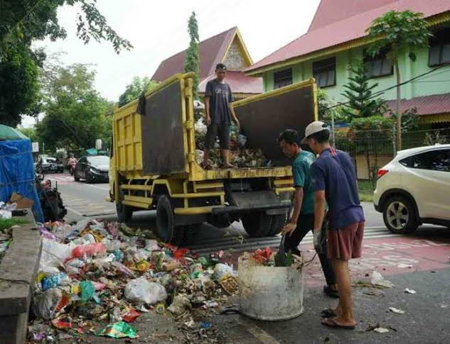 BLUD Disiapkan Kelola Sampah, Pj Wako: DLHK Harus Profesional