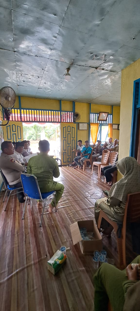 Bhabinkamtibmas Polsek Pulau Burung Dukung Pembentukan Koperasi Merah Putih di Desa Suko Harjo Jaya