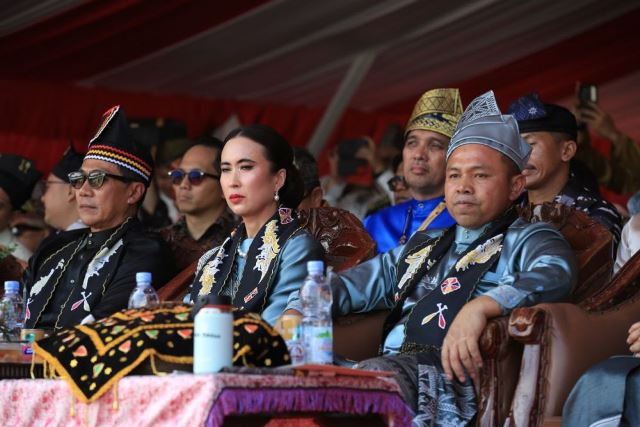 Festival Pacu Jalur 2025 Dibuka, Menparekraf Puji Transformasi Tradisi Jadi Daya Tarik Global
