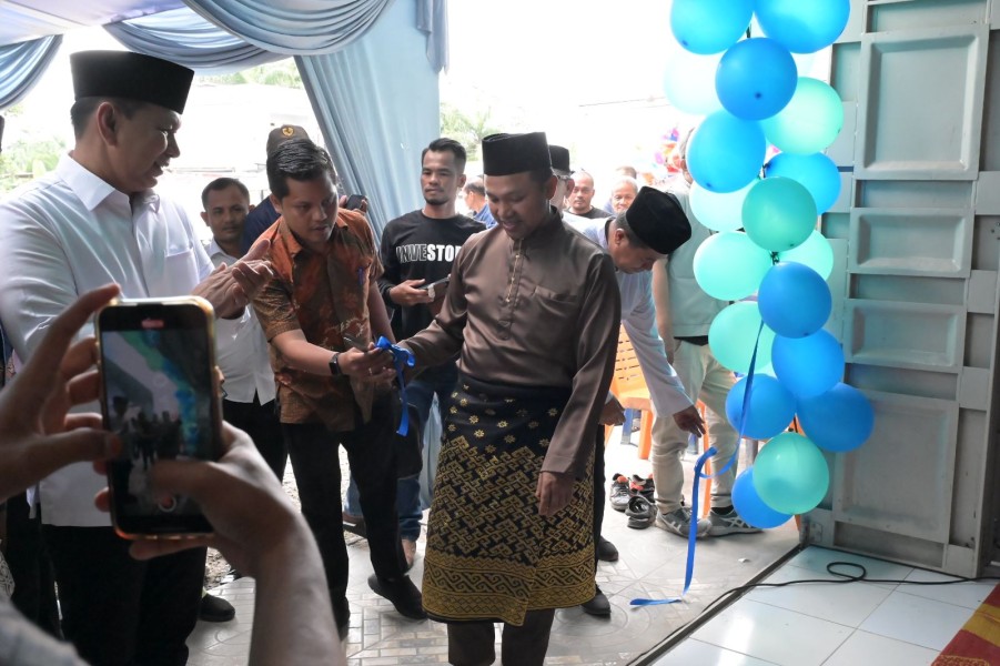 Resmikan Posko Pemenangan di Ujung Batu, Abdul Wahid Dapat Dukungan Tokoh Rohul
