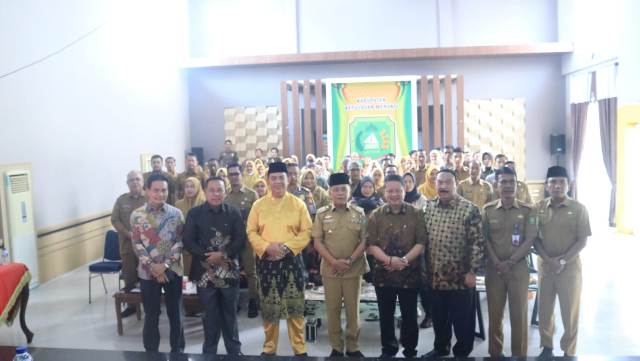 Bupati Asmar Buka Sosialisasi Pascasarjana UMRAH di Meranti