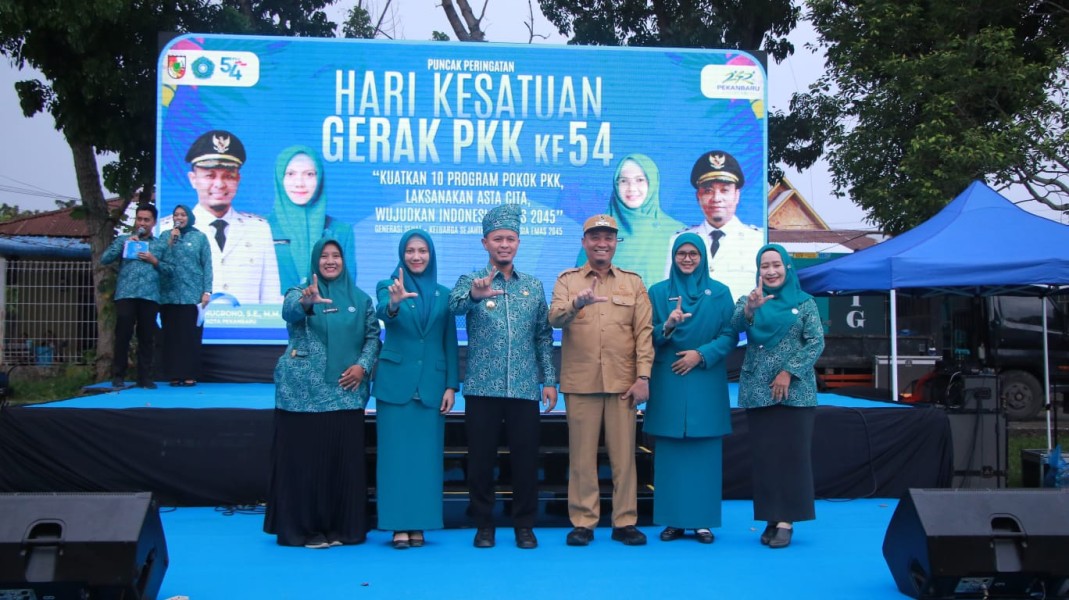Hari Gerak PKK ke-54, Wali Kota Agung Dorong PKK Jadi Pelopor Kebersihan dan Wujudkan Zero Anak Putus Sekolah
