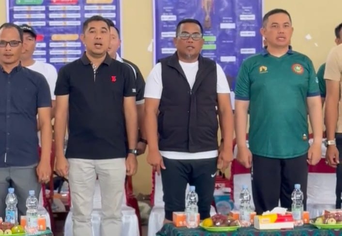 Buka Turnamen Futsal Serikat Riau Fiber, Bupati Pelalawan: Olahraga Menyehatkan