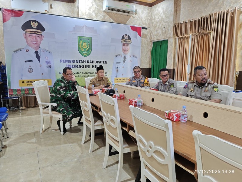 Antisipasi Dampak Cuaca Ekstrem, Asisten I Setda Inhil Bersama Forkopimda Ikuti Rakor Kesiapsiagaan Bencana Hidrometeorologi