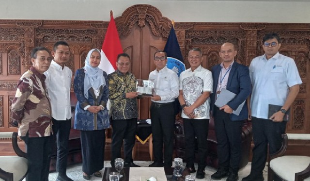 Pendidikan Wilayah 3T Jadi Fokus, Karmila Sari–Bupati Rohil Usulkan Sekolah Garuda ke Pemerintah Pusat