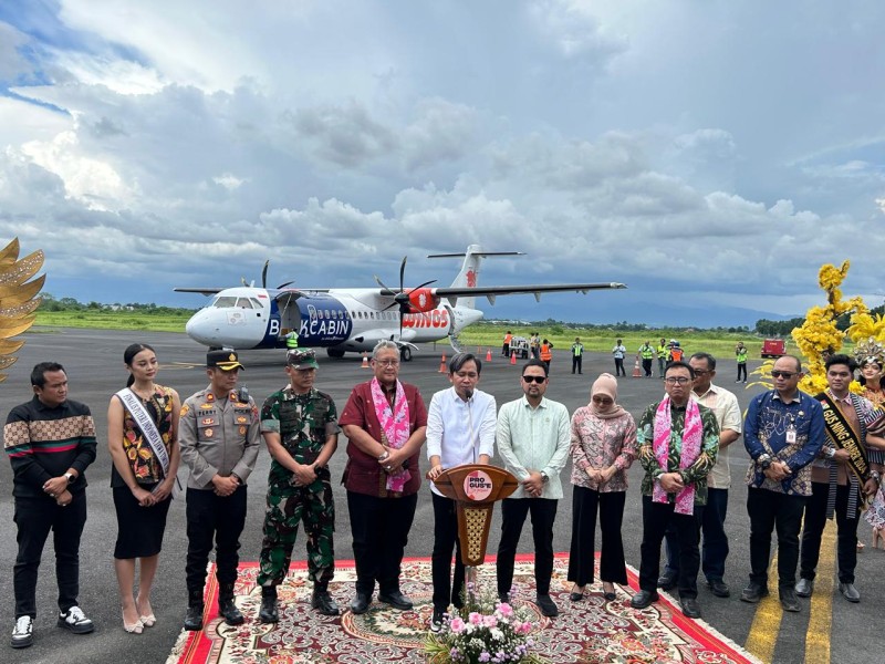 Belum Setahun Memimpin, Dua Maskapai Berhasil Digeret ke Jember