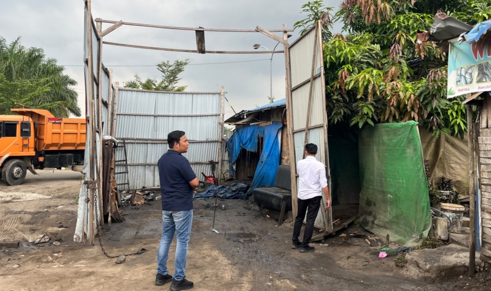 Diduga Jadi Gudang BBM Subsidi Illegal, 4 Titik Lokasi di Pangkalan Kerinci Diperiksa Polisi