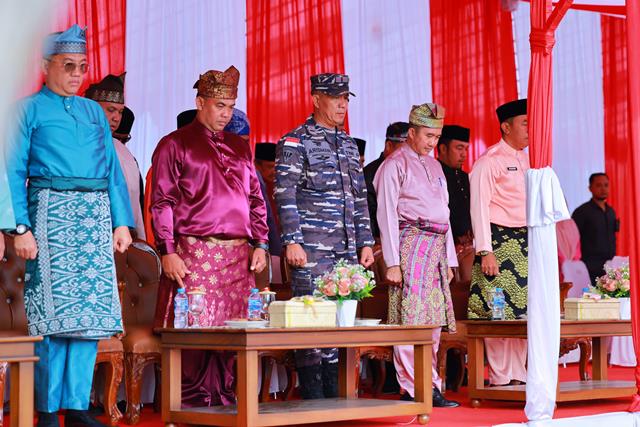 Upacara Hari Jadi ke-68 Riau di Siak: Momentum Kebangkitan dan Kebersamaan