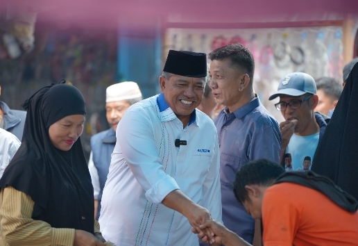 Alfedri-Husni Sambangi Warga Pasar Sungai Apit, Dengarkan Keluh Kesah Hingga  Ajak Coblos No 3