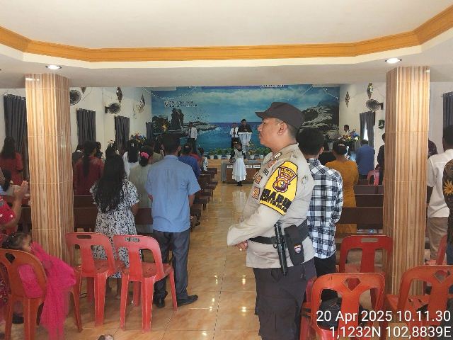 Polres Kep Meranti Melaksanakan Pengamanan dan Sterilisasi Gereja, Pastikan Ibadah Paskah Aman