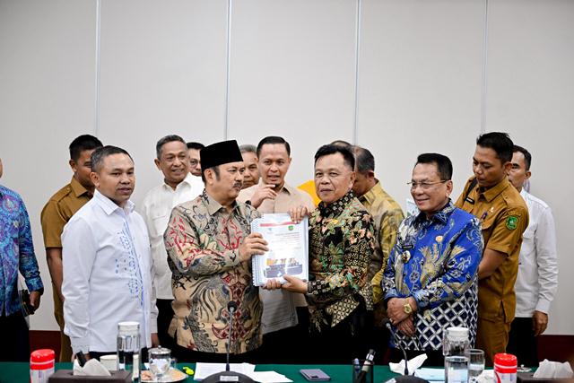 Bupati Kepulauan Meranti Usulkan Program Pengentasan Kemiskinan ke Bappenas dan Kementerian Investasi